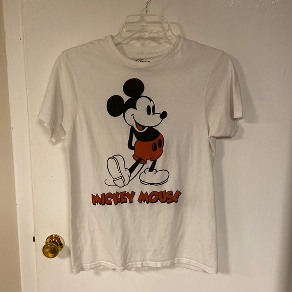 Disney Tops - Disney vintage Mickey Mouse tee shirt